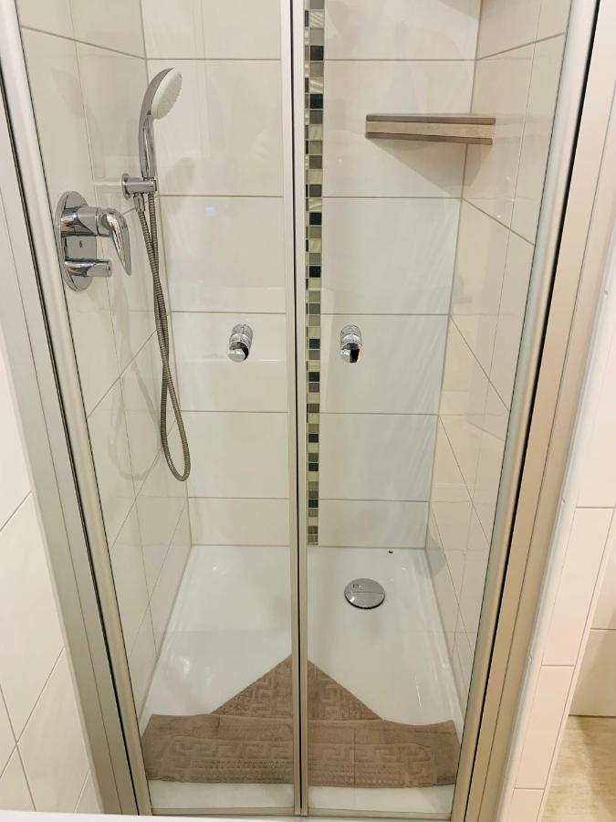 Duhnentraum Bestlage Am Sandstrand, Balkon,Meerblick, Parkplatz, Aufzug, Wlan, Bettwaesche,Handtuecher,Netflix Uvm كوكسهافن المظهر الخارجي الصورة